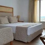 Sarakiniko 2* Adamantas (Milos)