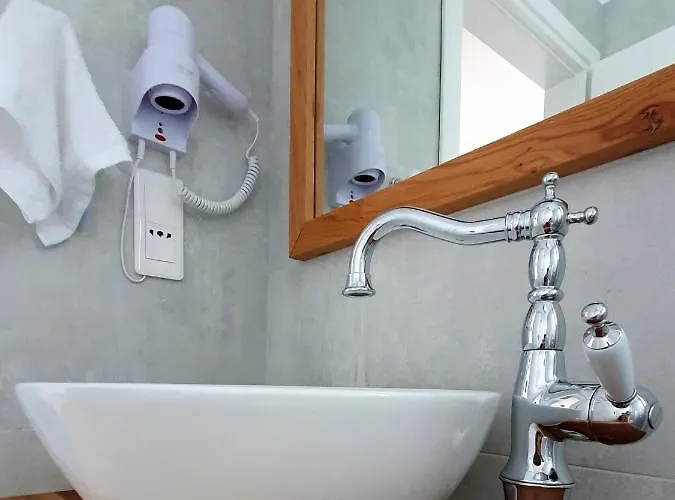 招待所 Sarakiniko 阿达玛斯