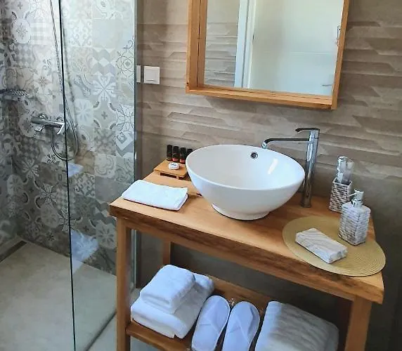 招待所 Sarakiniko