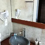 Πανσιόν Sarakiniko