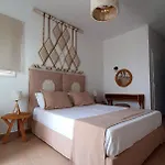 Sarakiniko Πανσιόν 2*