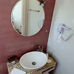 Sarakiniko 2*