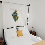 Πανσιόν Sarakiniko Αδάμας