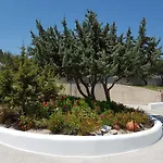 Sarakiniko 2* Αδάμας