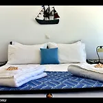 Sarakiniko Adamantas (Milos)