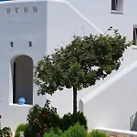 Sarakiniko Πανσιόν