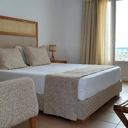 Sarakiniko 2* Adamantas