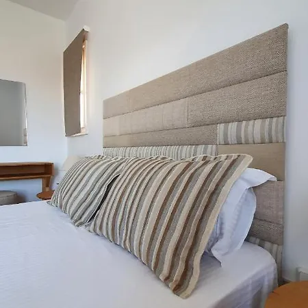 Sarakiniko Gæstehus Adamantas