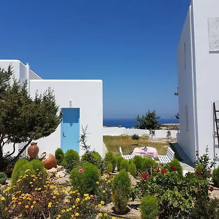 Sarakiniko 2* אדאמאס