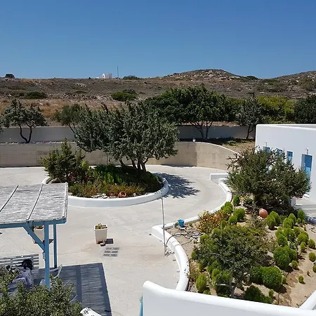 Sarakiniko Αδάμας