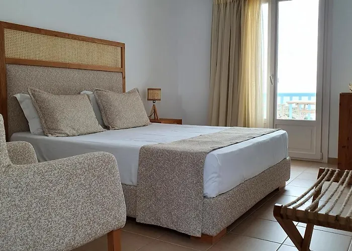 Sarakiniko 2* آداماس