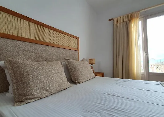 Sarakiniko بيت ضيافة آداماس