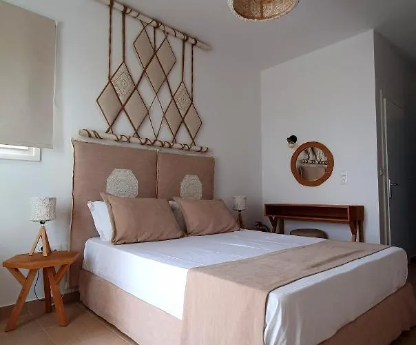 Sarakiniko بيت ضيافة 2*