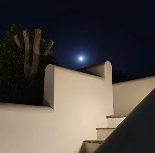 Sarakiniko Pensionat 2*